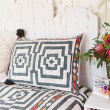 Load image into Gallery viewer, Hypnotic Quilt Set by Justina Blakeney®